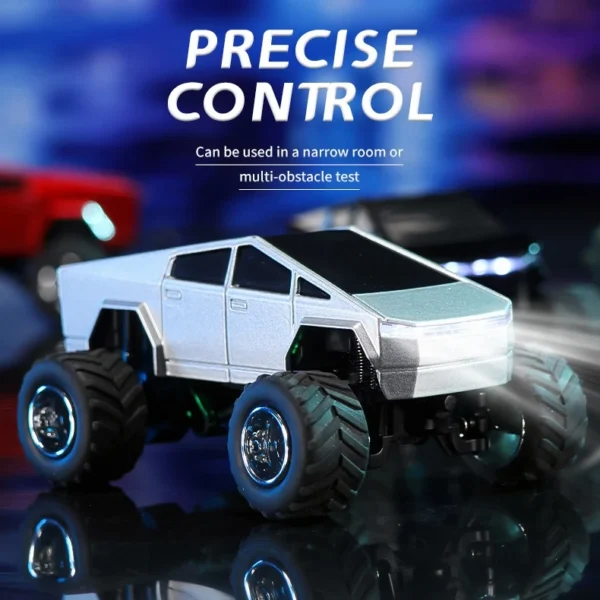 cn-11134207-7ras8-m8re76qnukmq3b.webp Mini RC Off-Road Pickup